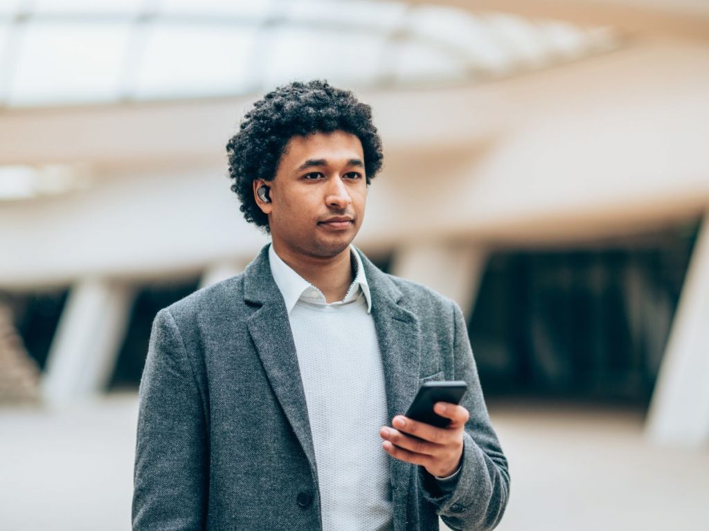 Are Wireless Earbuds Safe